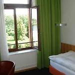 Am Tiefwarensee