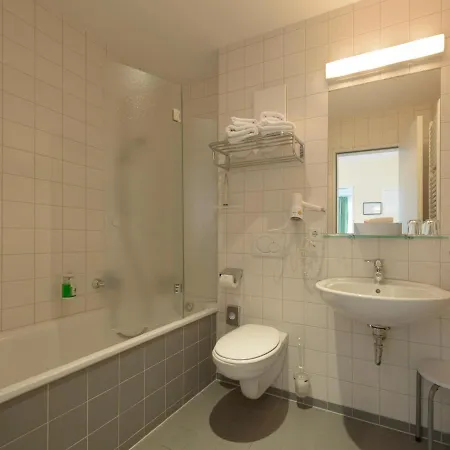 Hotel Am Tiefwarensee Waren (Mueritz)