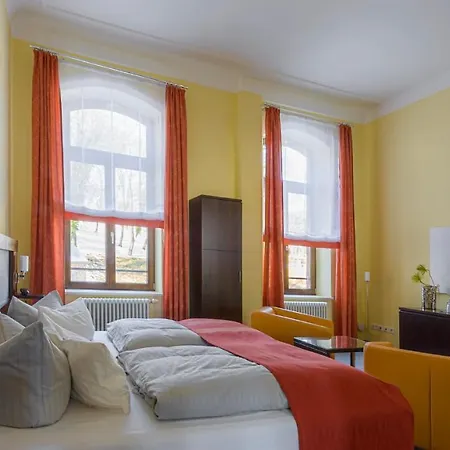 Am Tiefwarensee فندق