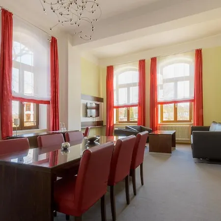 Am Tiefwarensee فارين