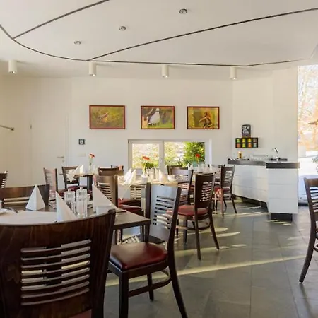 Am Tiefwarensee Hotel 3*