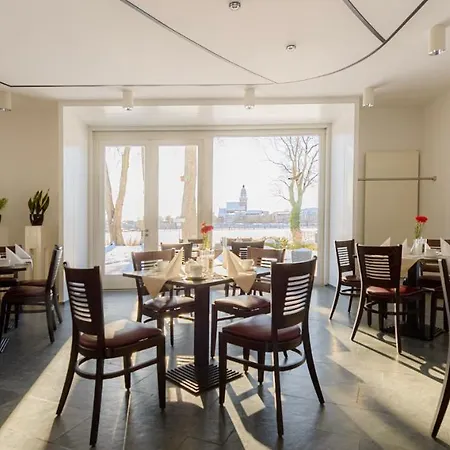 Am Tiefwarensee Hotel Waren (Mueritz)