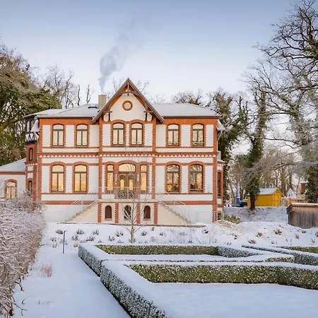 Szálloda Am Tiefwarensee Waren