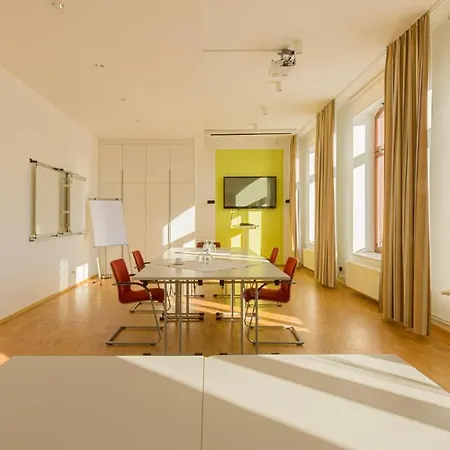 Am Tiefwarensee فندق