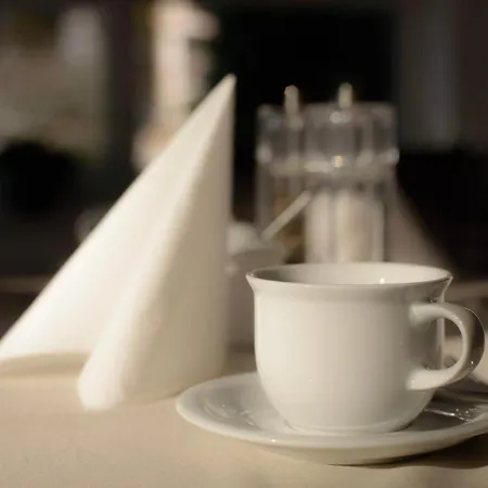 Am Tiefwarensee Hotel