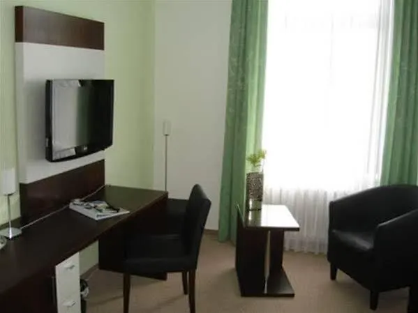 Hotel Am Tiefwarensee Waren (Mueritz)