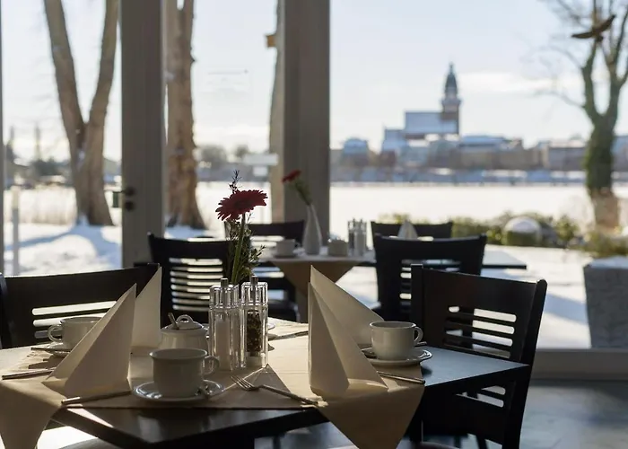 Am Tiefwarensee Hotel